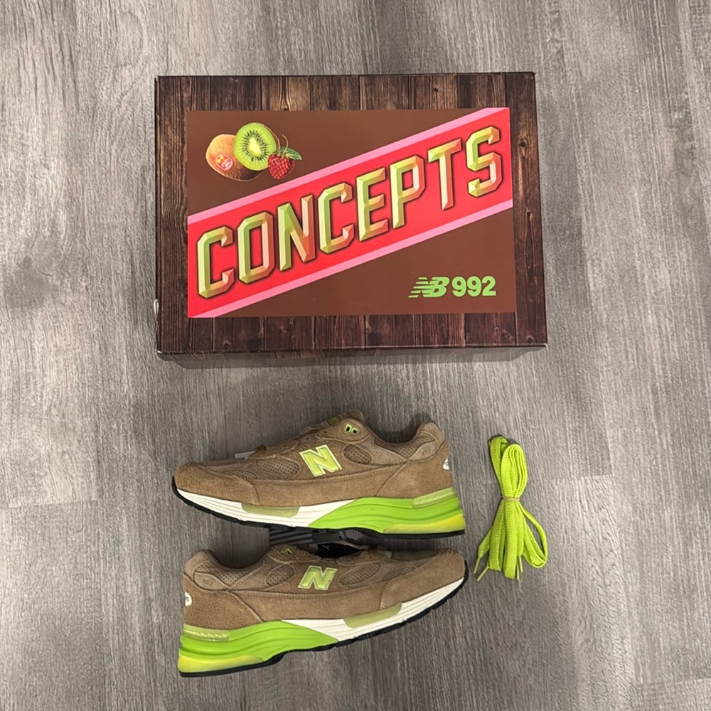 Cncpts/New Balance 992